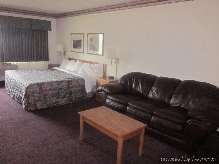 Fairbridge Inn&suites 2*