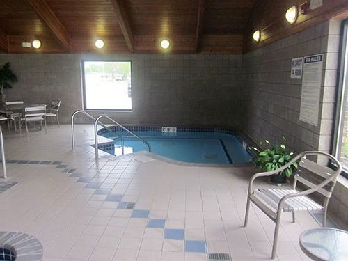 Fairbridge Inn&suites Hotel 2*